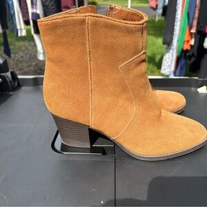 Kohl's Tan Ankle Booties with Medium Heel